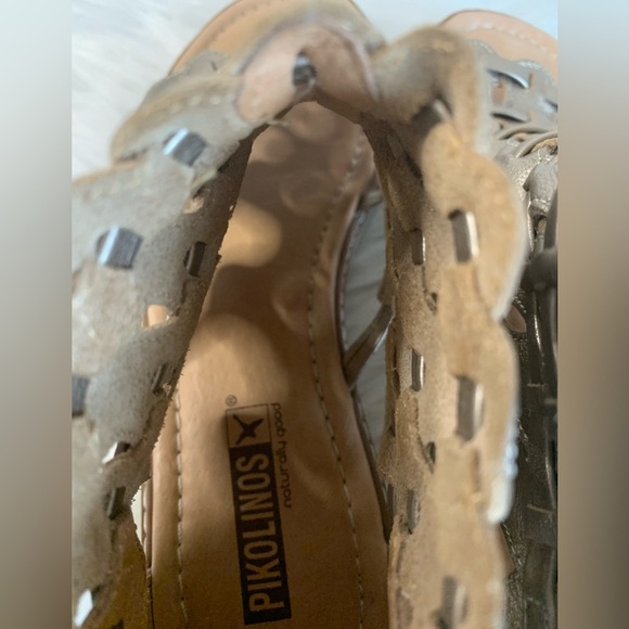 Pikolinos Women's Metallic Sandals - Picture 6 of 7